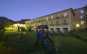 Parador De Cangas De Onis